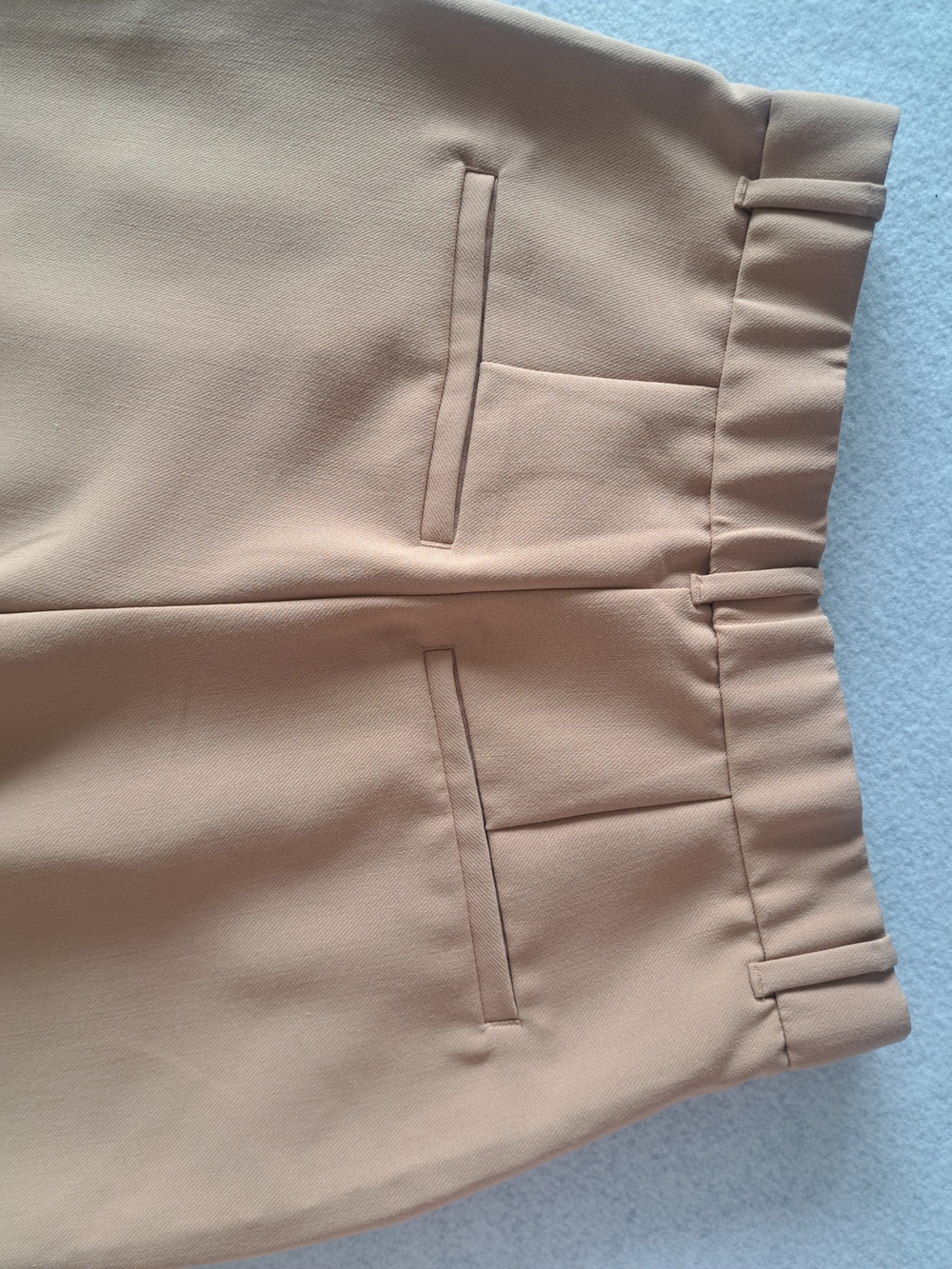 Abercrombie & Fitch Sloane Tailored Wide Leg Pant in Beige - Picture 5 of 15